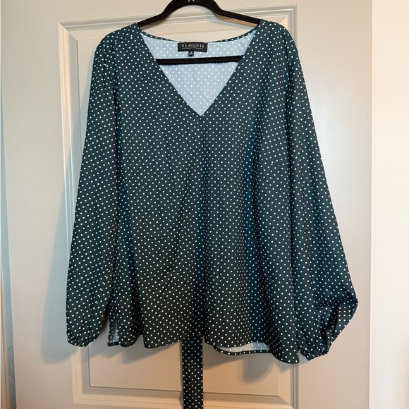 Elodie Green Polka Dot Women's Top - Picture 1 of 3